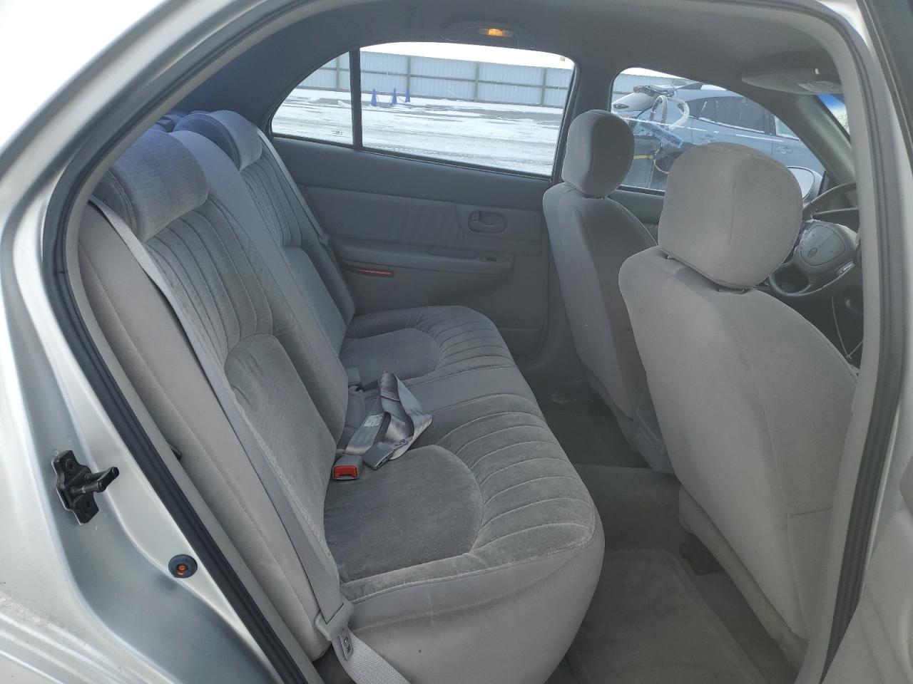 2001 Buick Century - Image 10
