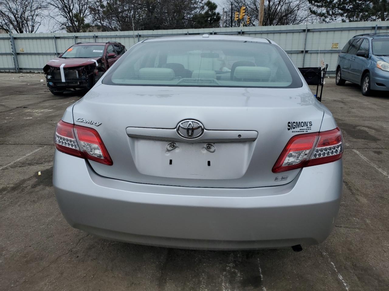 2011 Toyota Camry - Image 6