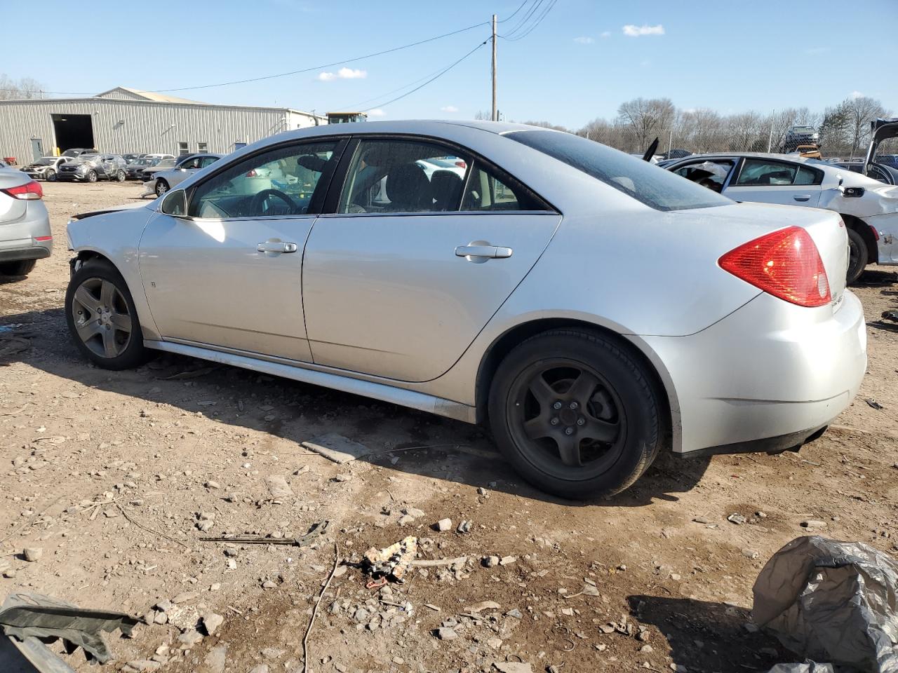 2009 Pontiac G6 - Image 2