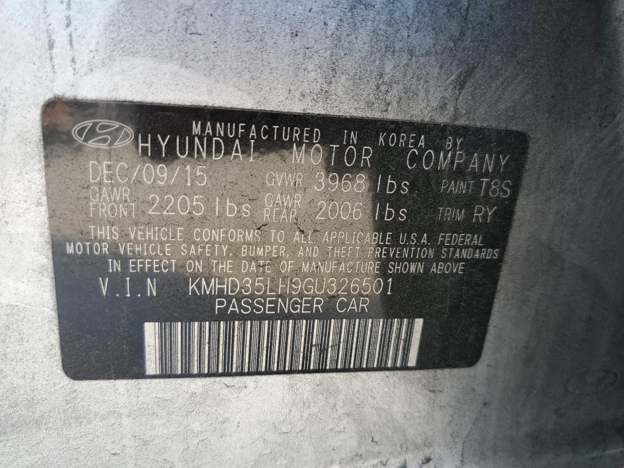 2016 Hyundai Elantra - Image 14