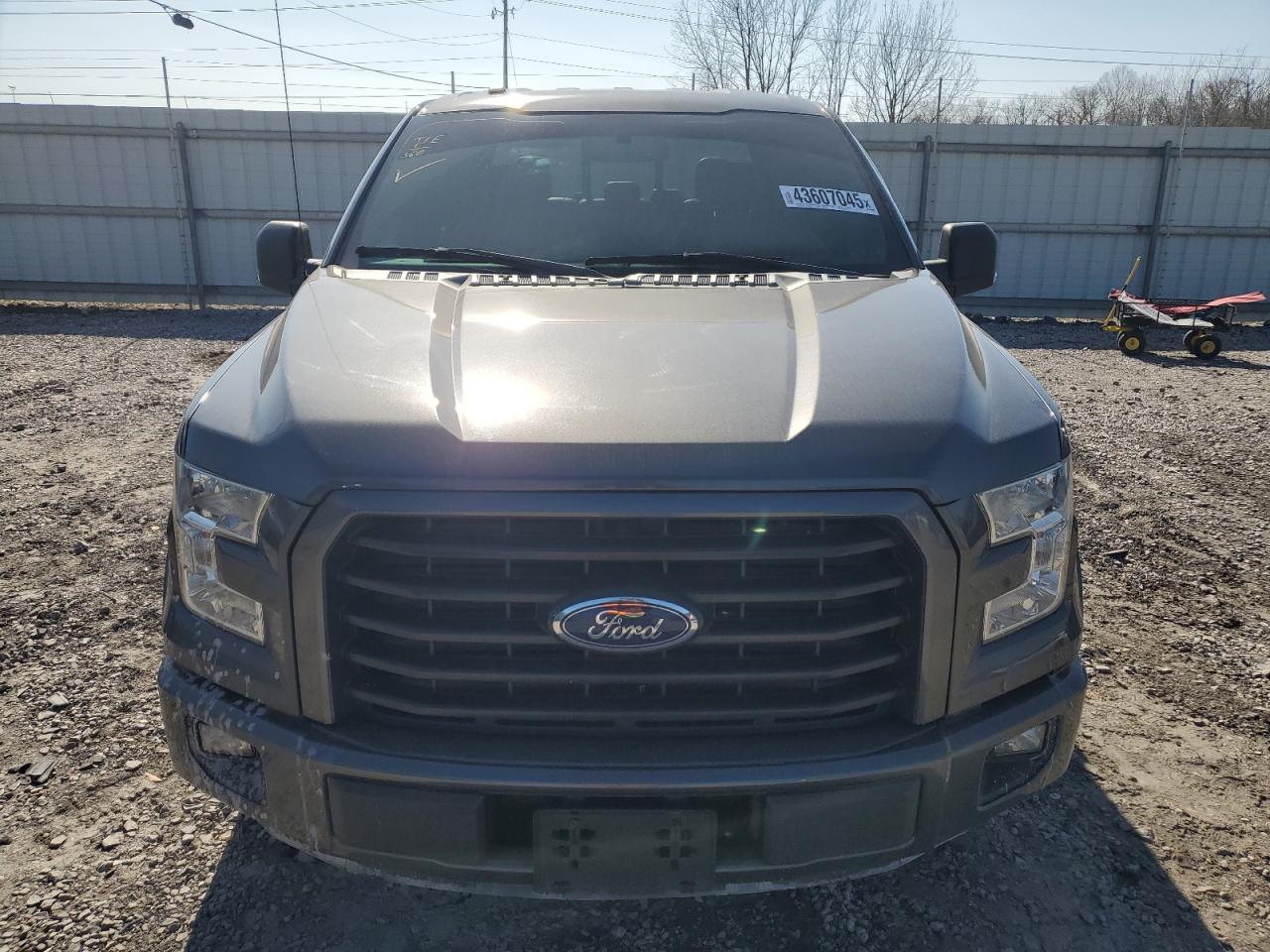 2015 Ford F-150 - Image 5