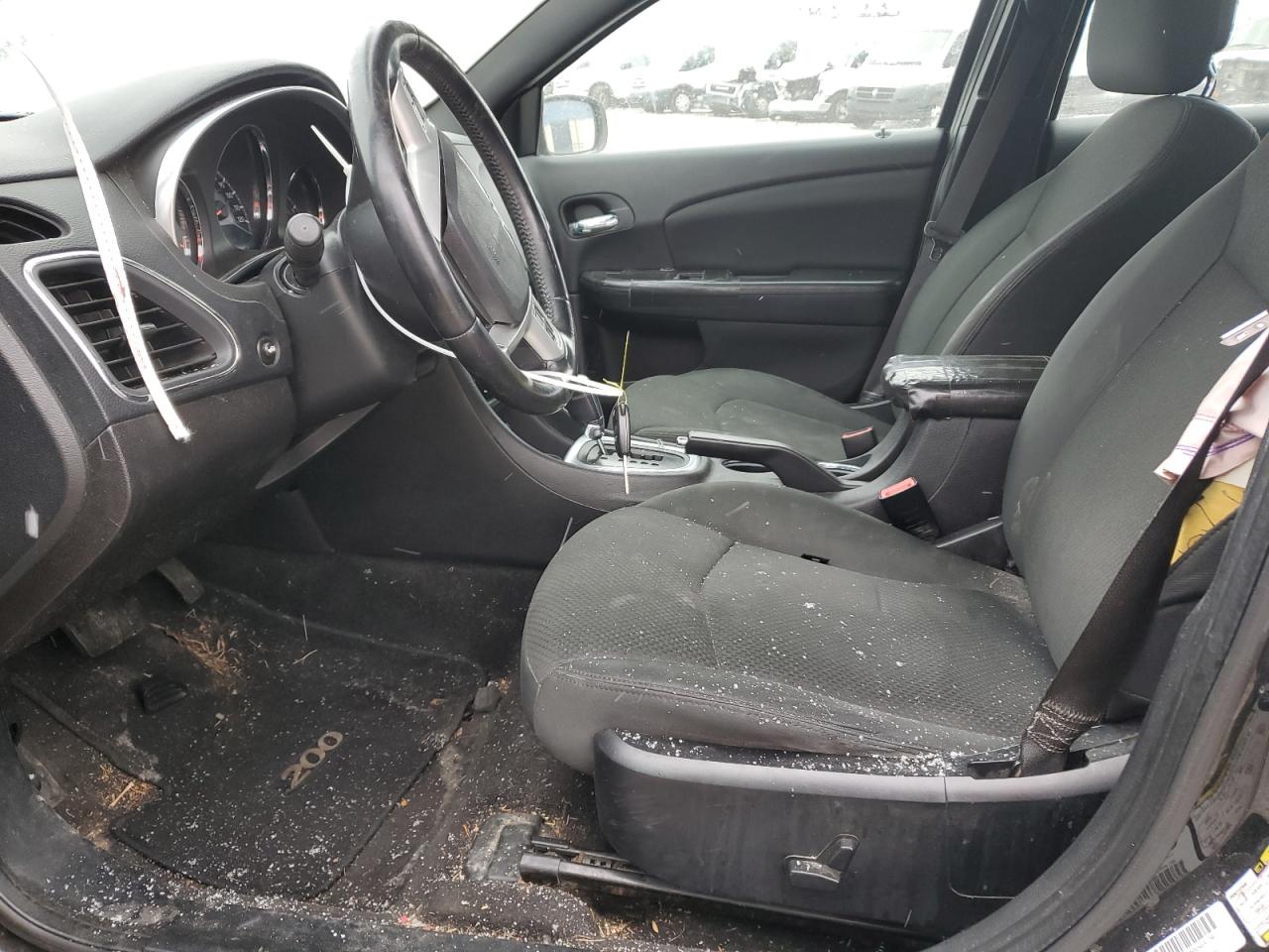 2011 Chrysler 200 - Image 7