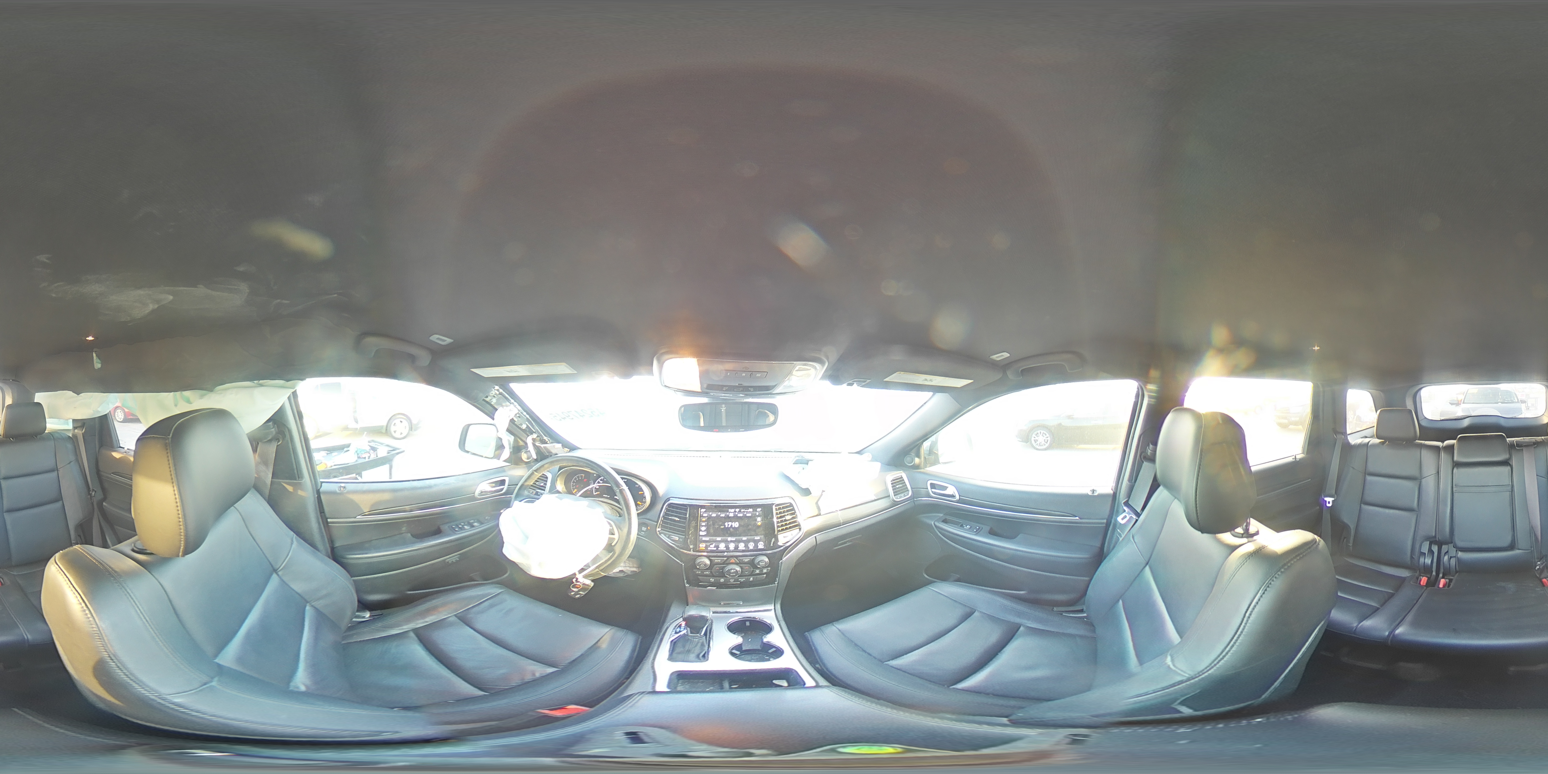 2019 Jeep Grand Cherokee - Image 16