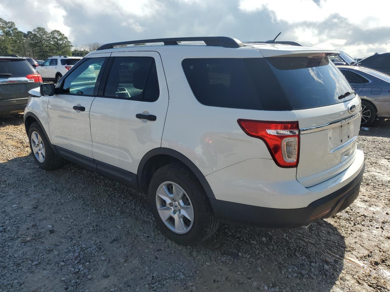 2011 Ford Explorer - Image 2