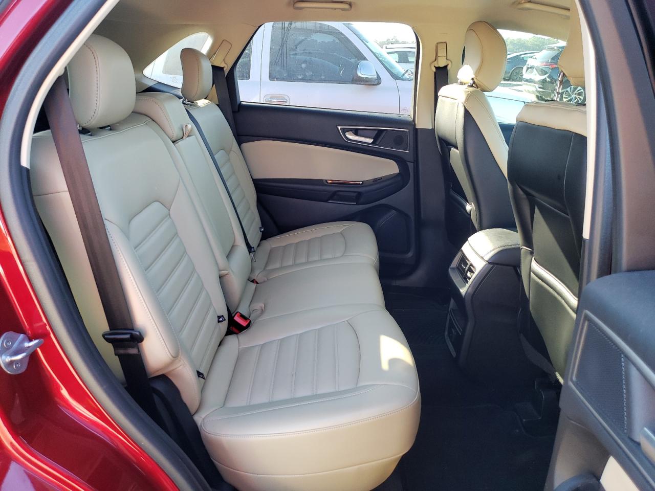 2017 Ford Edge - Image 11