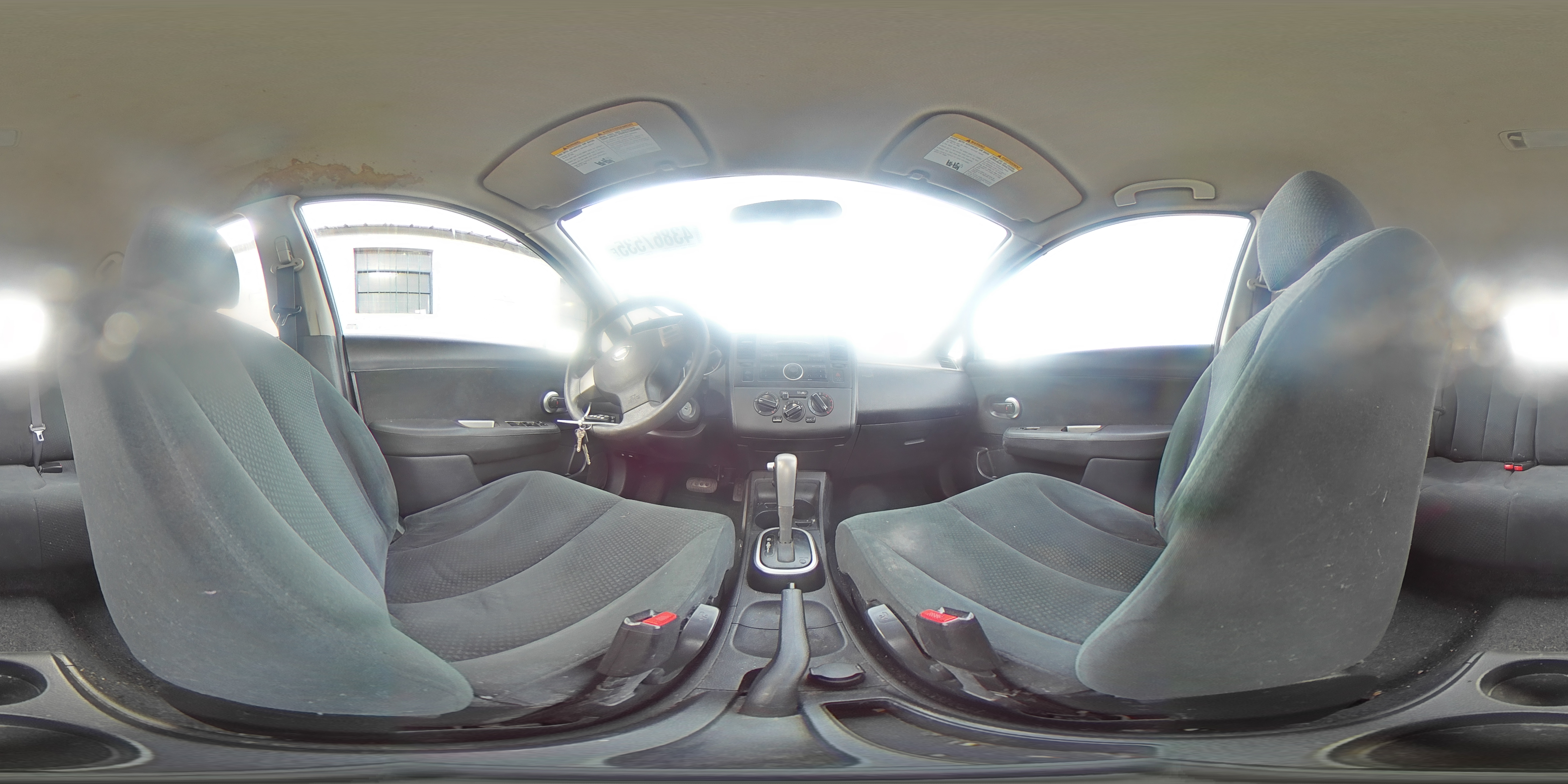2012 Nissan Versa - Image 15