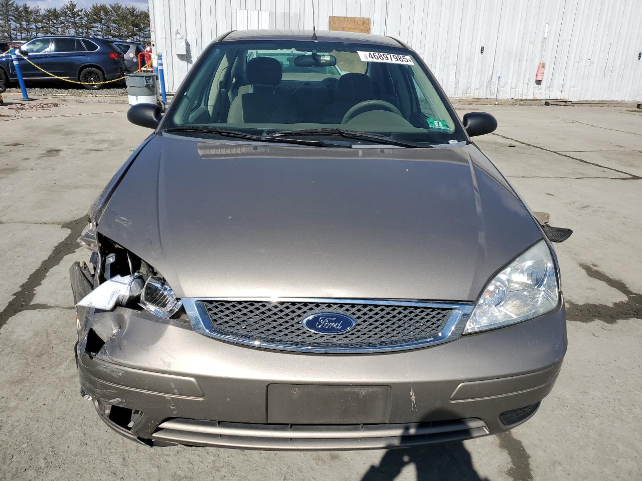2005 Ford Focus - Image 5
