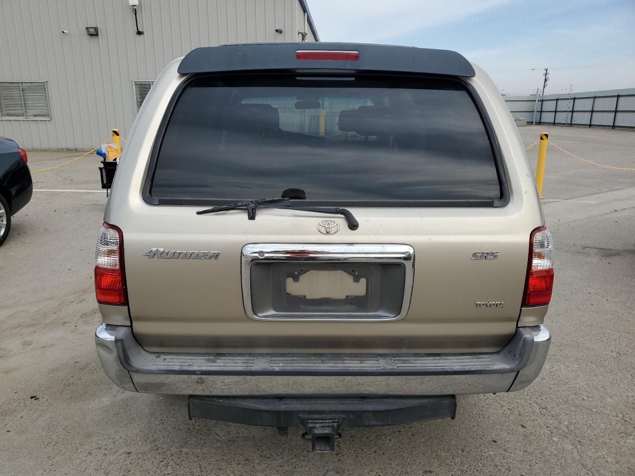 2002 Toyota 4Runner - Image 6