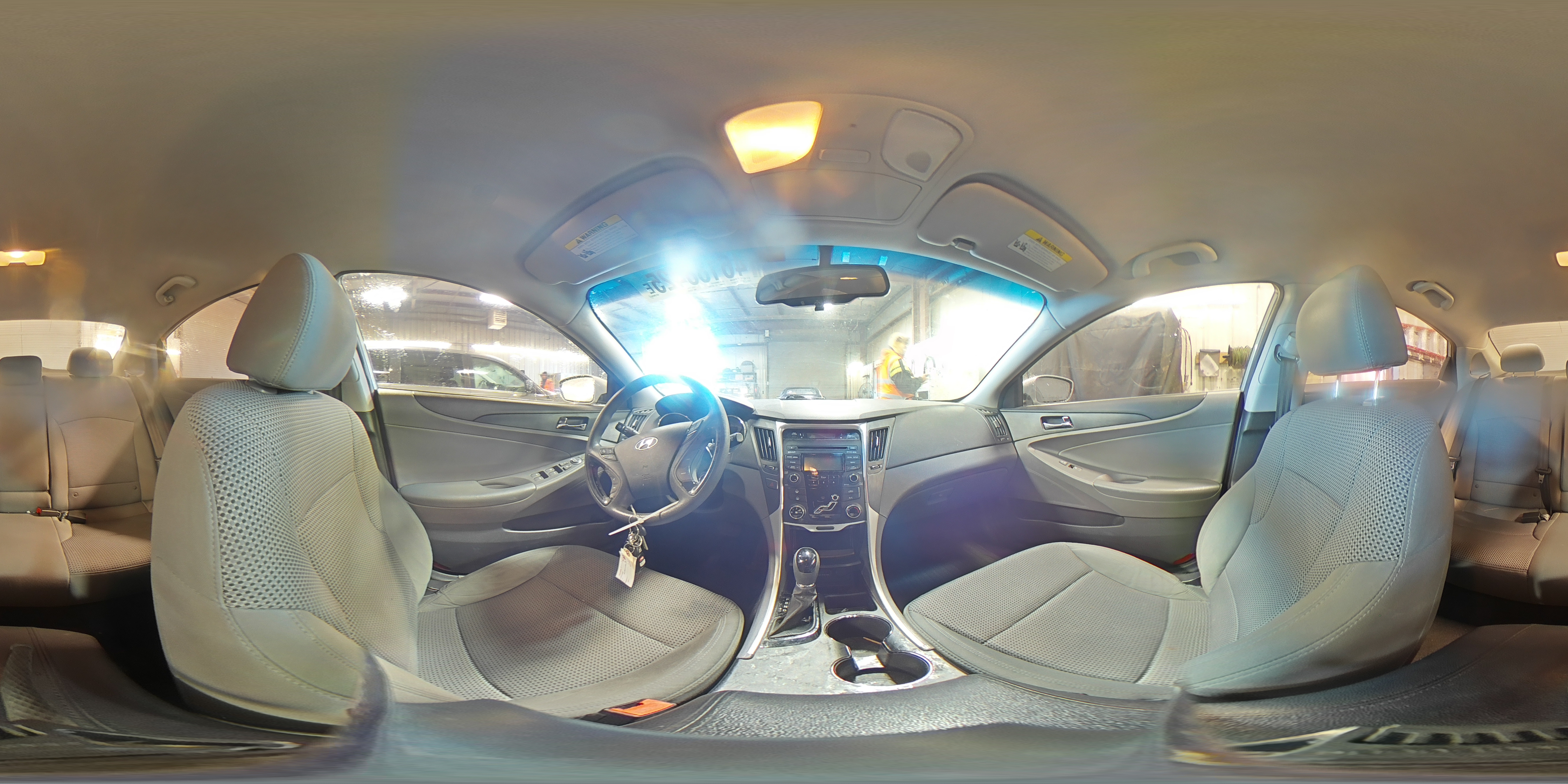 2012 Hyundai Sonata - Image 14