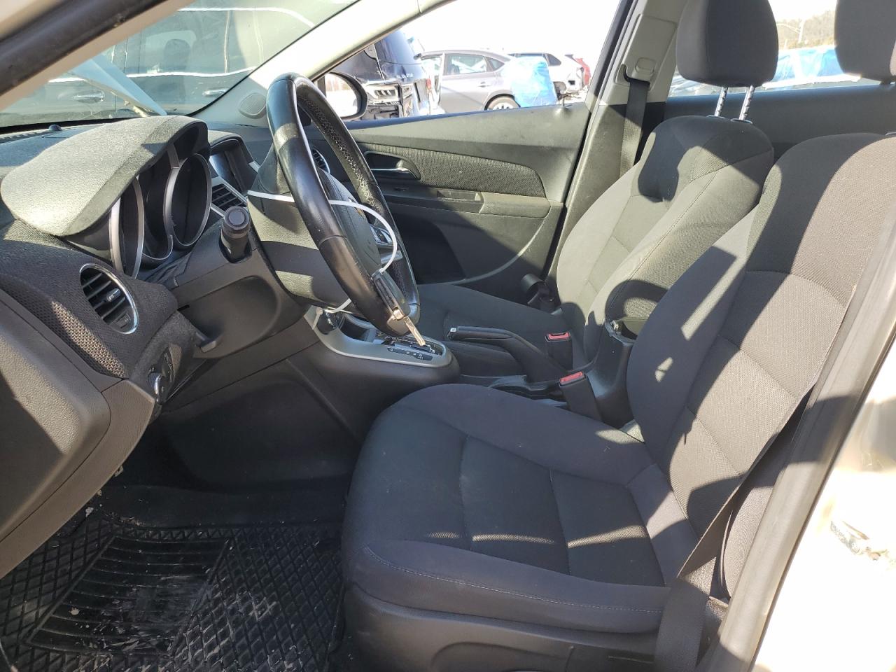 2013 Chevrolet Cruze - Image 7