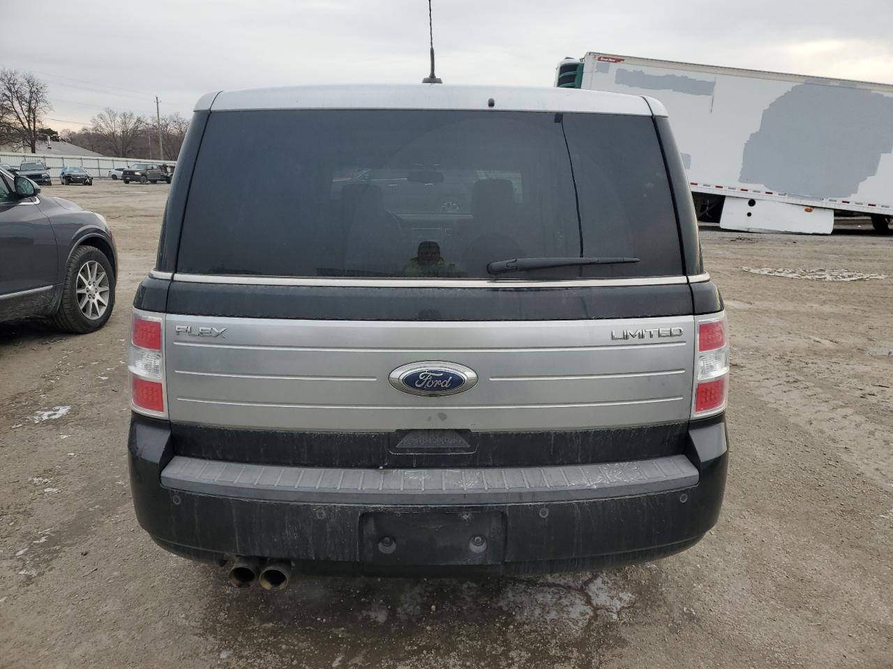 2010 Ford Flex - Image 6