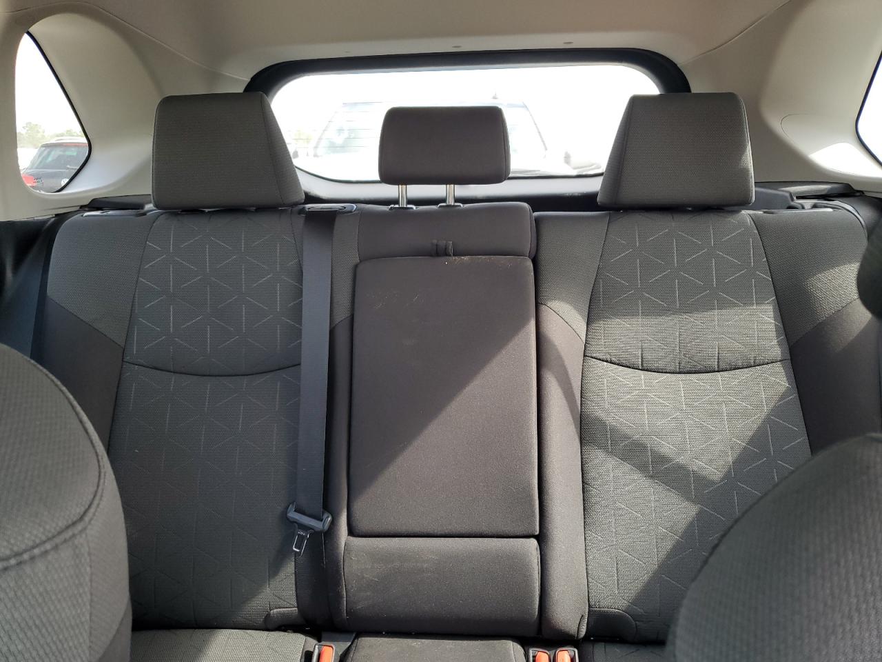 2022 Toyota RAV 4 - Image 10