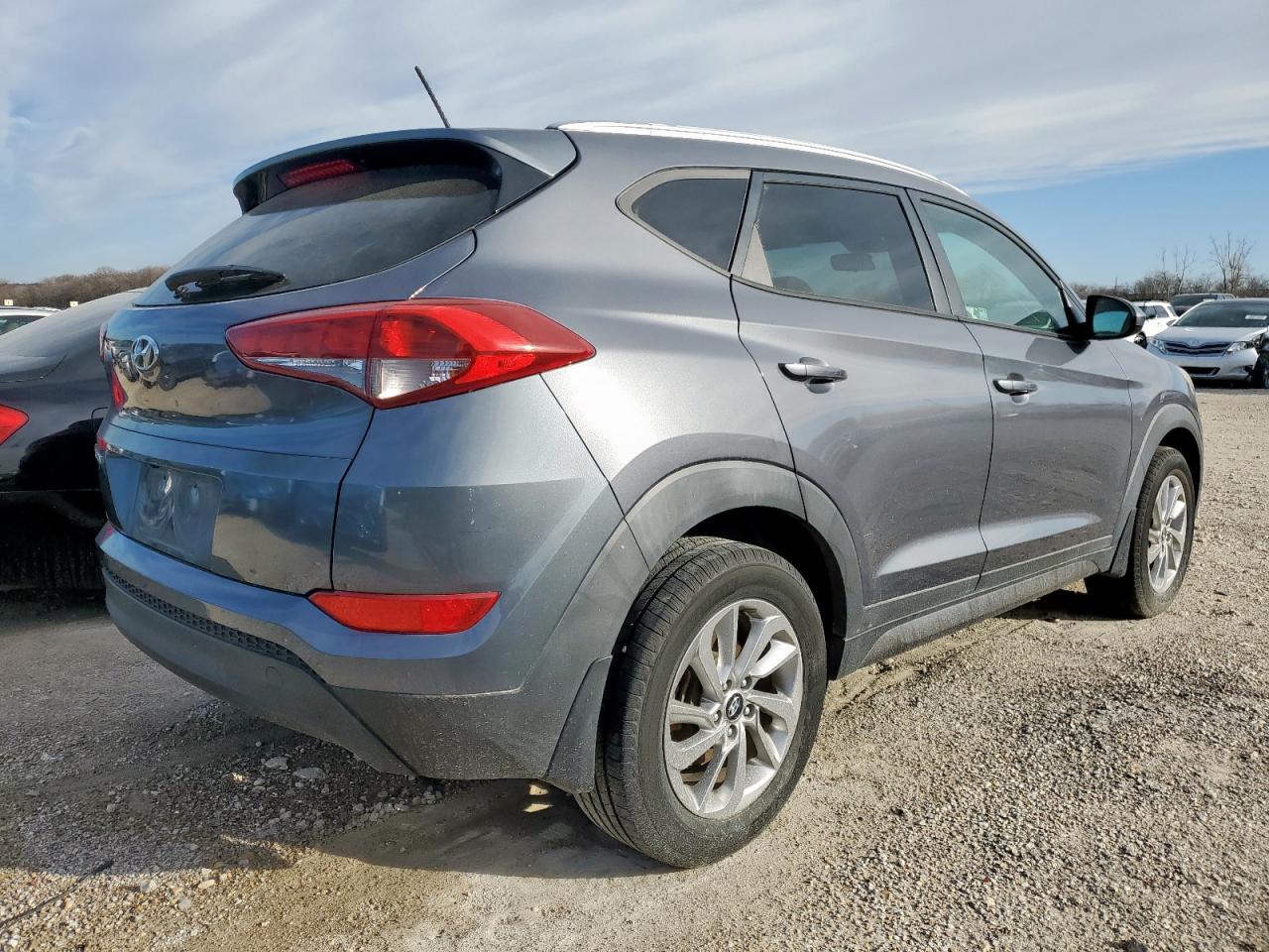 2016 Hyundai Tucson - Image 3