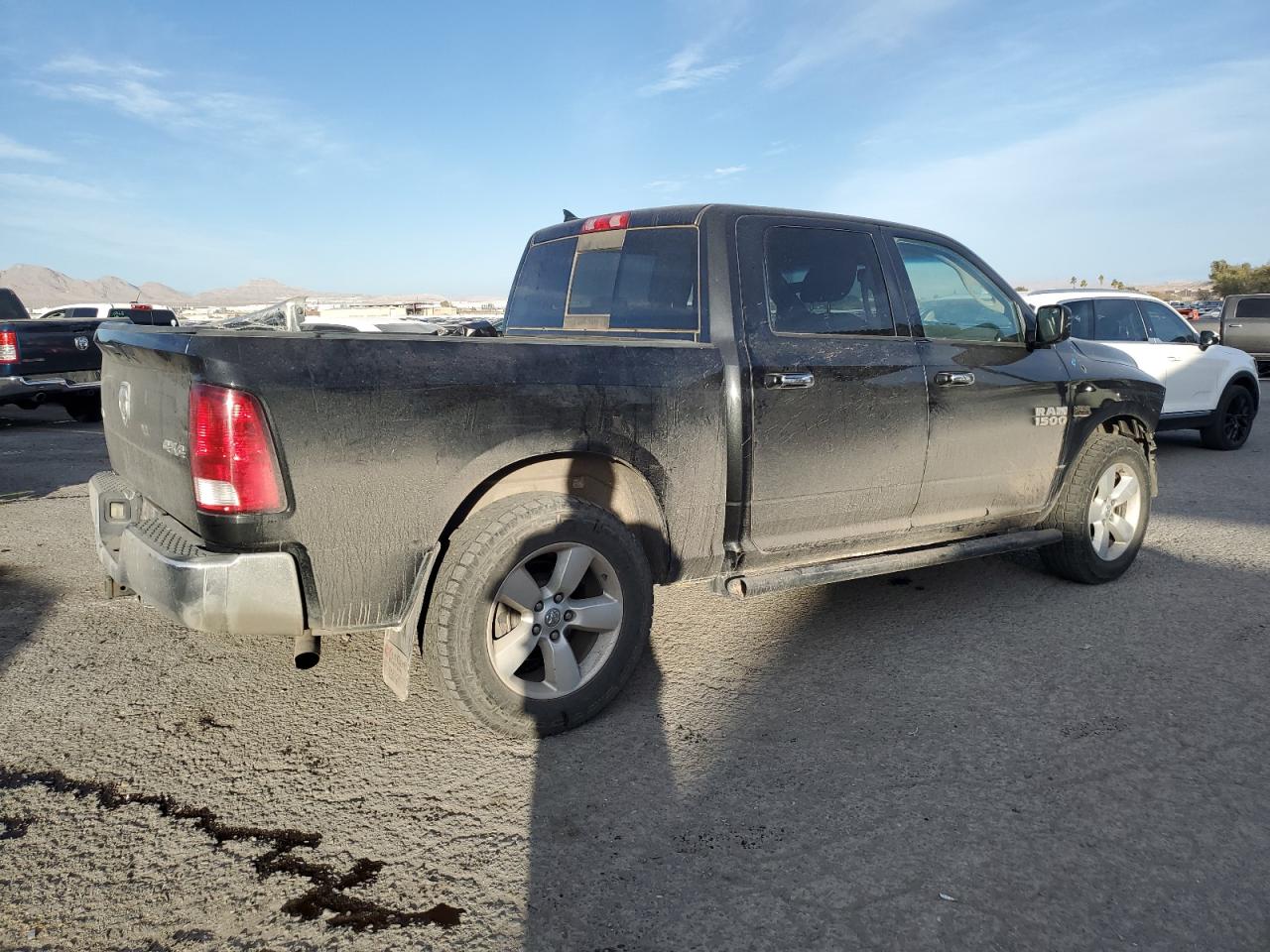 2016 RAM 1500 - Image 3