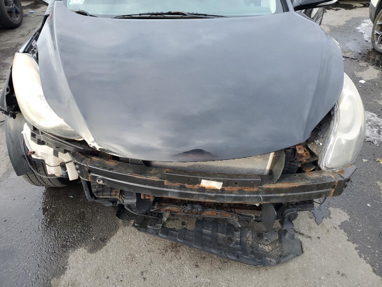 2013 Hyundai Elantra - Image 11