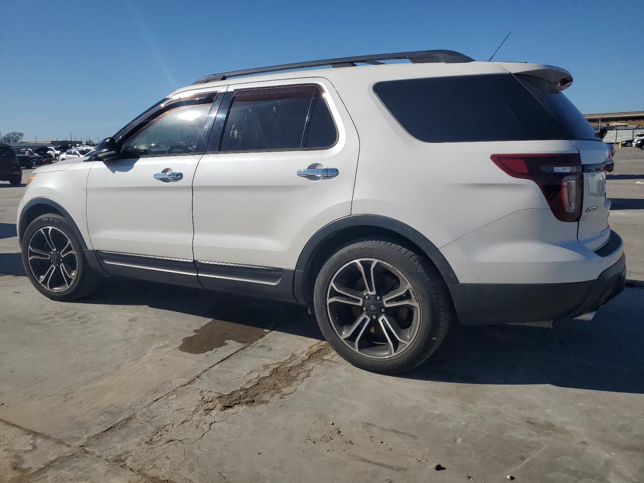 2013 Ford Explorer - Image 2