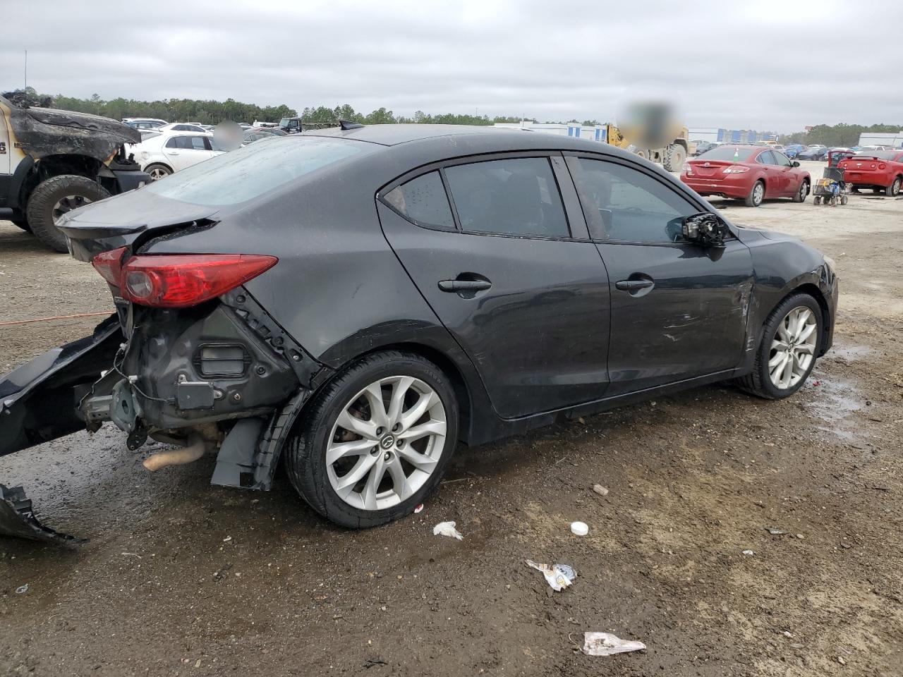 2015 Mazda 3 - Image 3