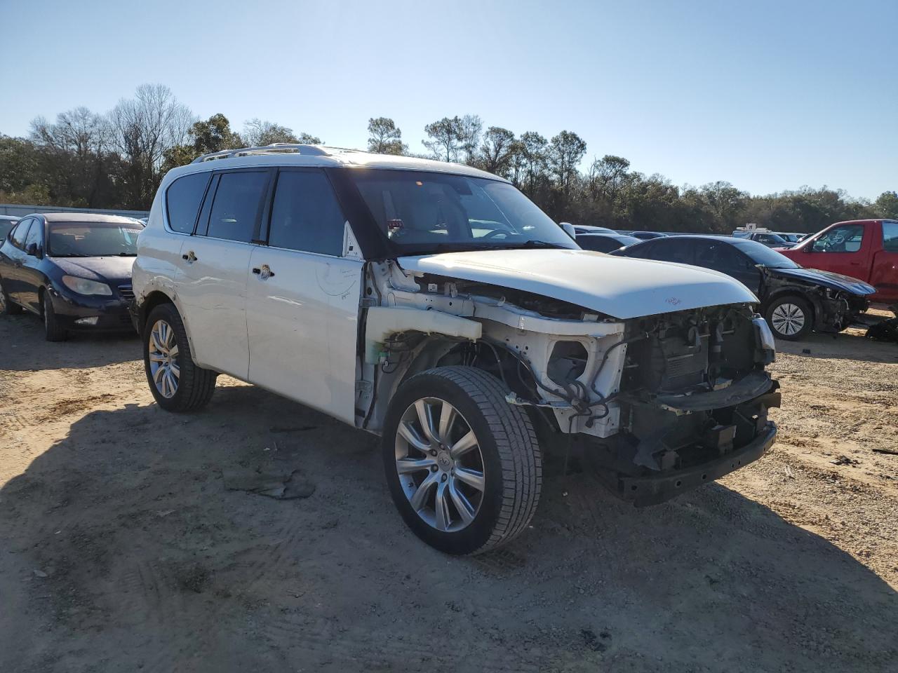 2013 Infiniti QX56 - Image 4