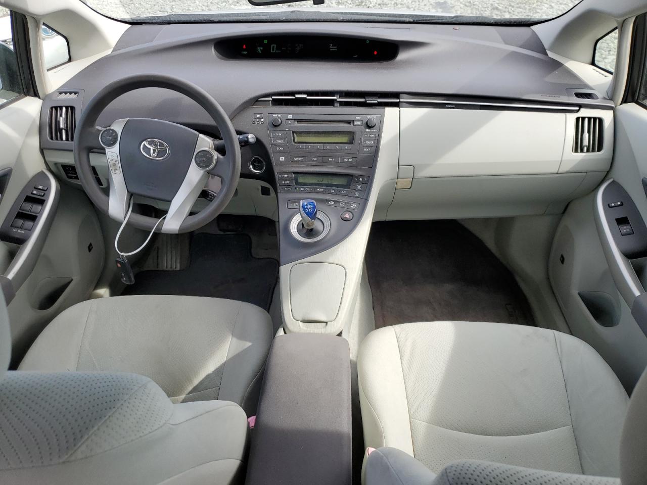 2010 Toyota Prius - Image 8