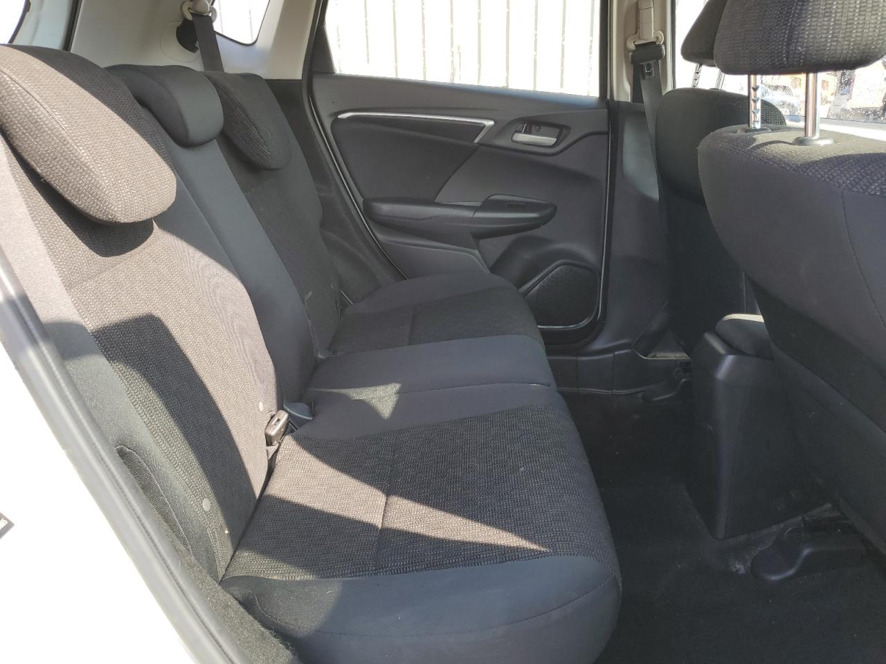 2016 Honda Fit - Image 10