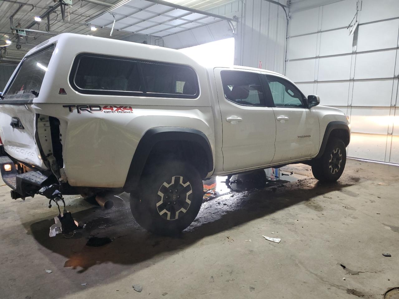 2019 Toyota Tacoma - Image 3