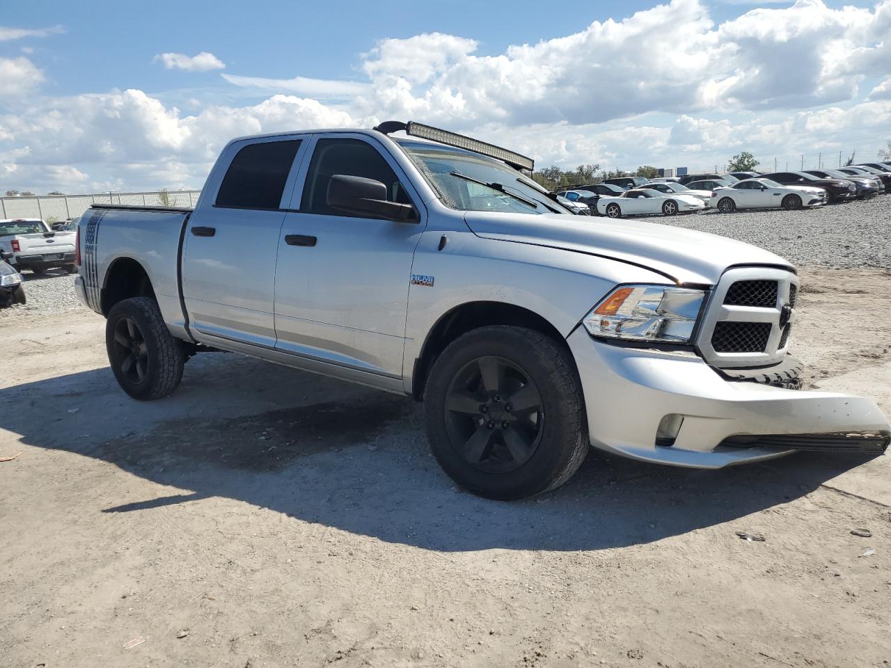 2015 RAM 1500 - Image 4