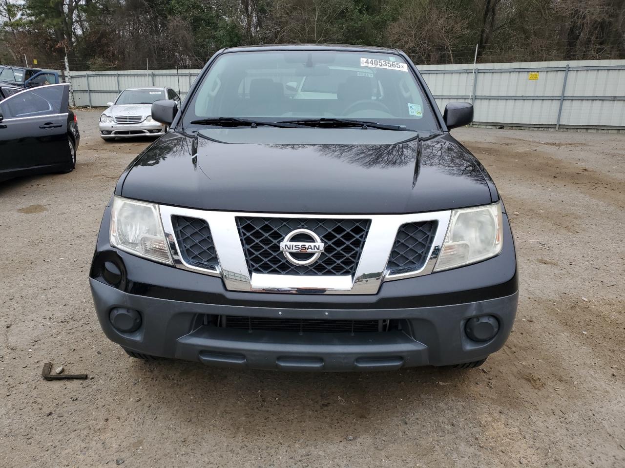 2015 Nissan Navara (Frontier) - Image 5