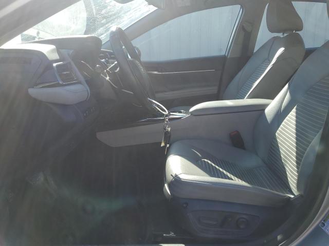  TOYOTA CAMRY 2019 Серебристый