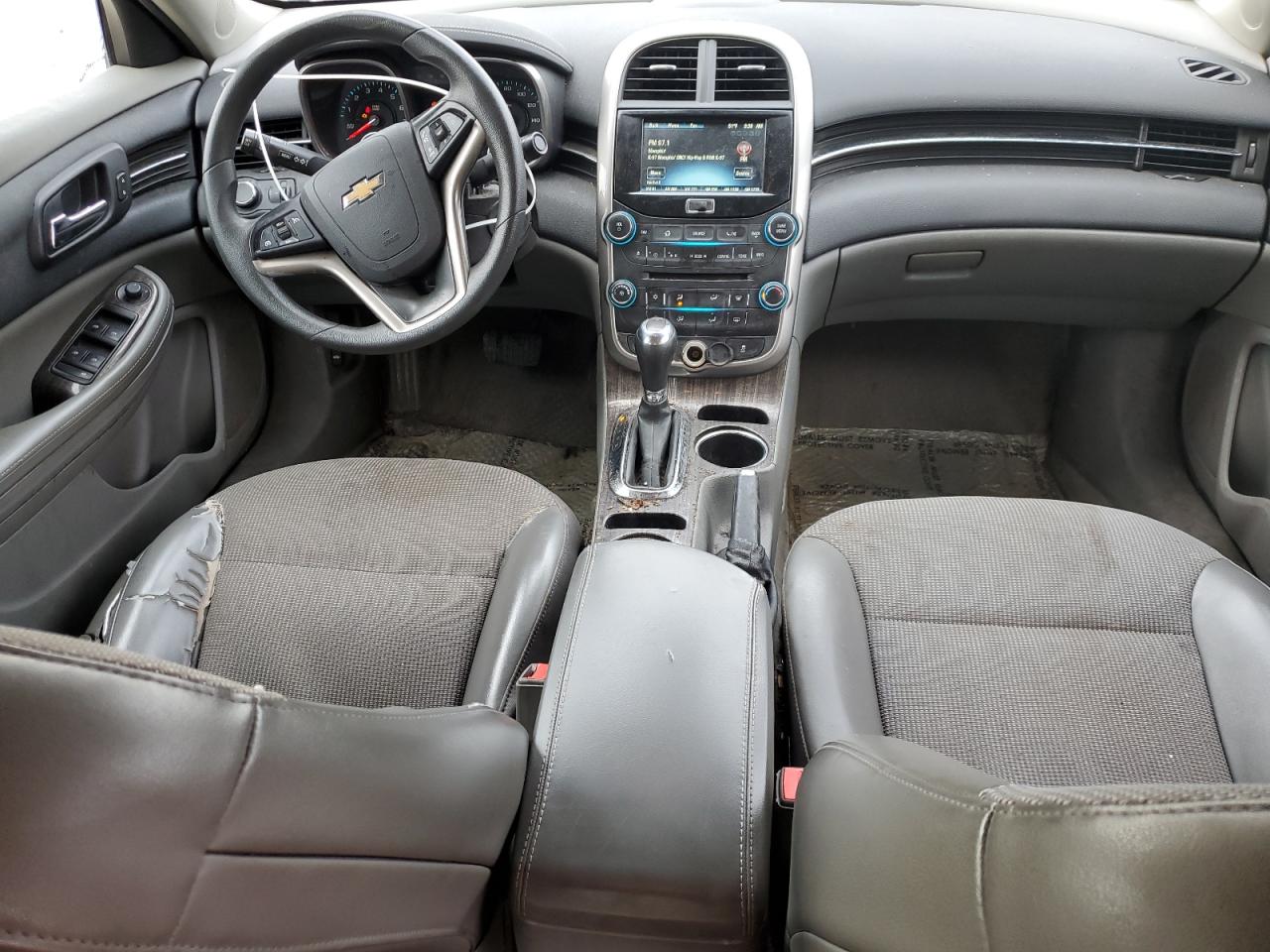 2015 Chevrolet Malibu - Image 8