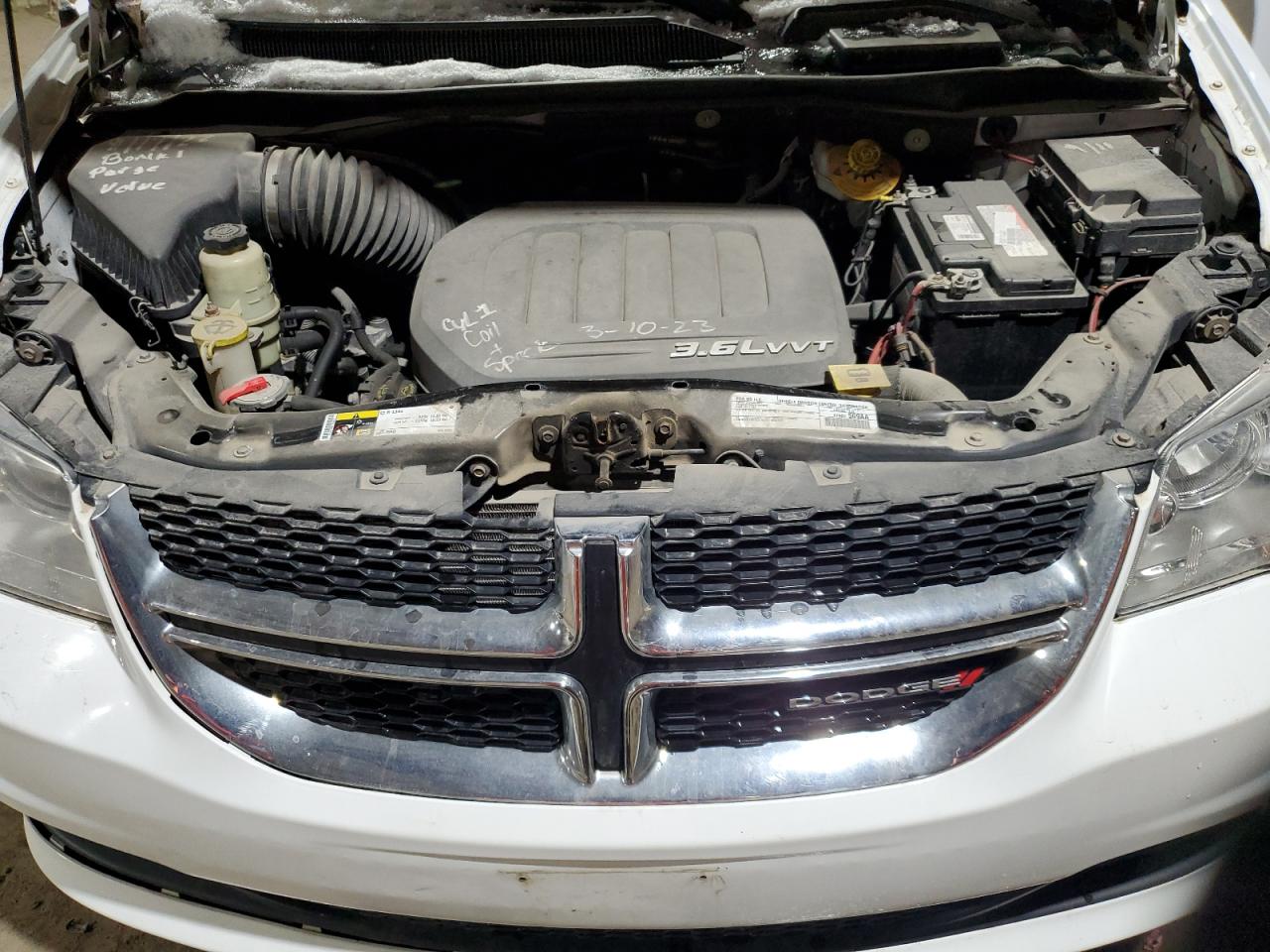 2016 Dodge Caravan - Image 12