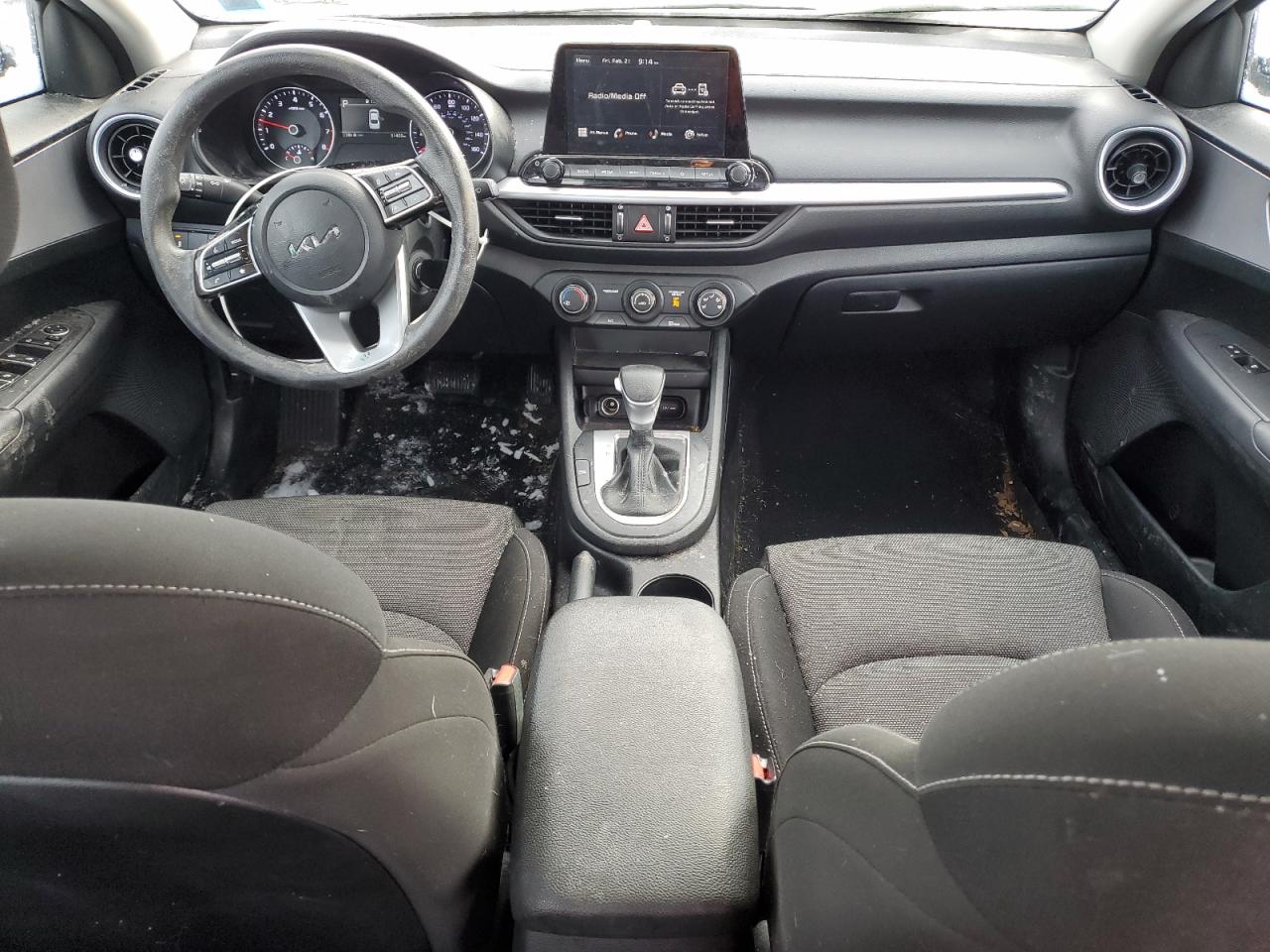 2023 Kia Forte - Image 8