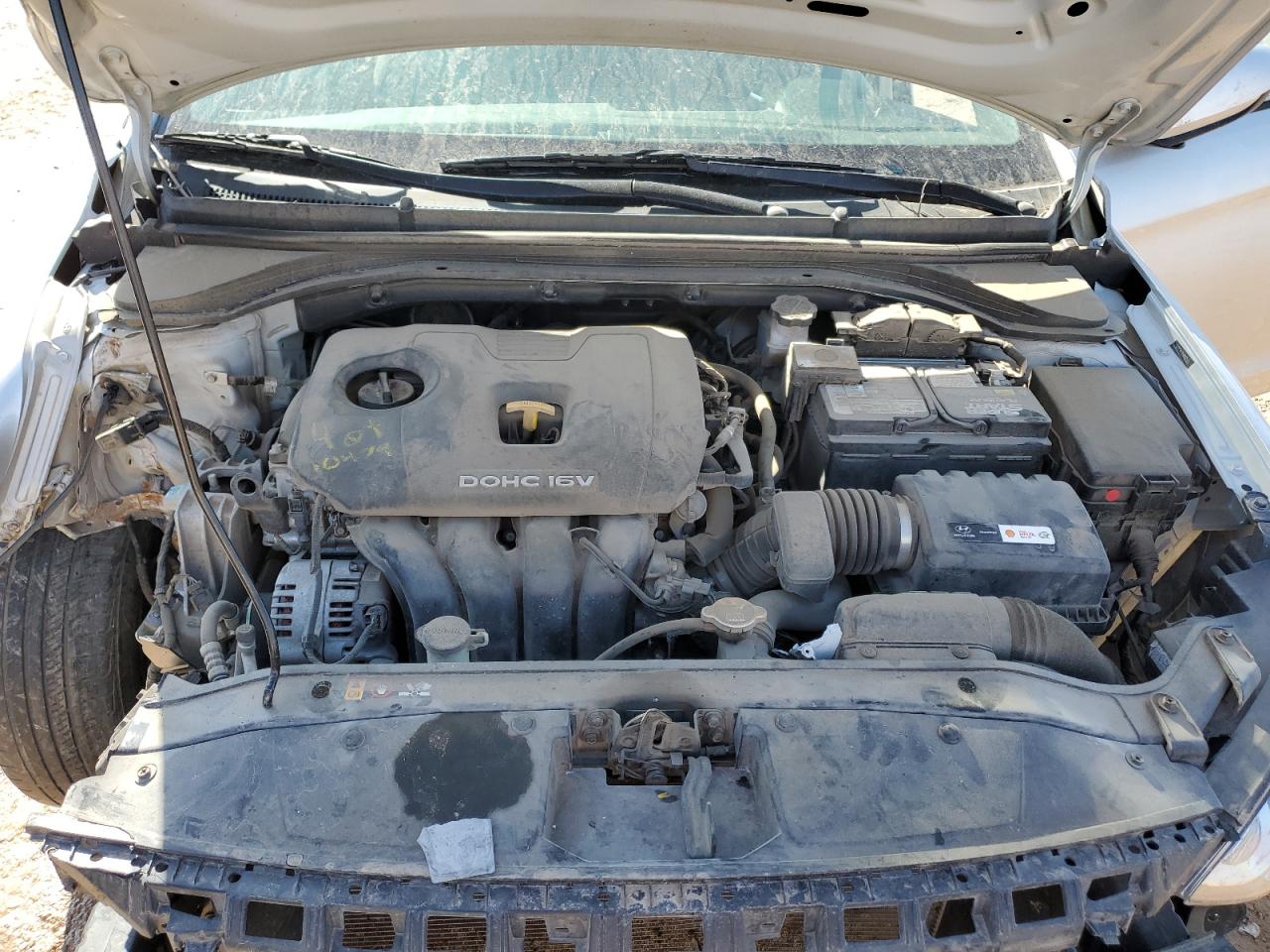2017 Hyundai Elantra - Image 12