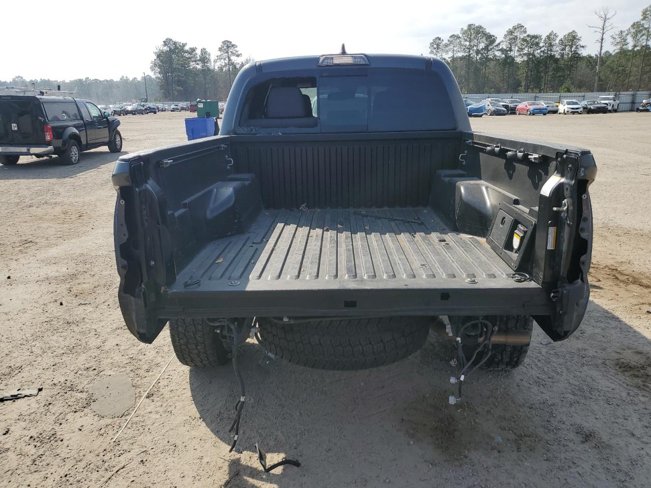 2019 Toyota Tacoma - Image 6