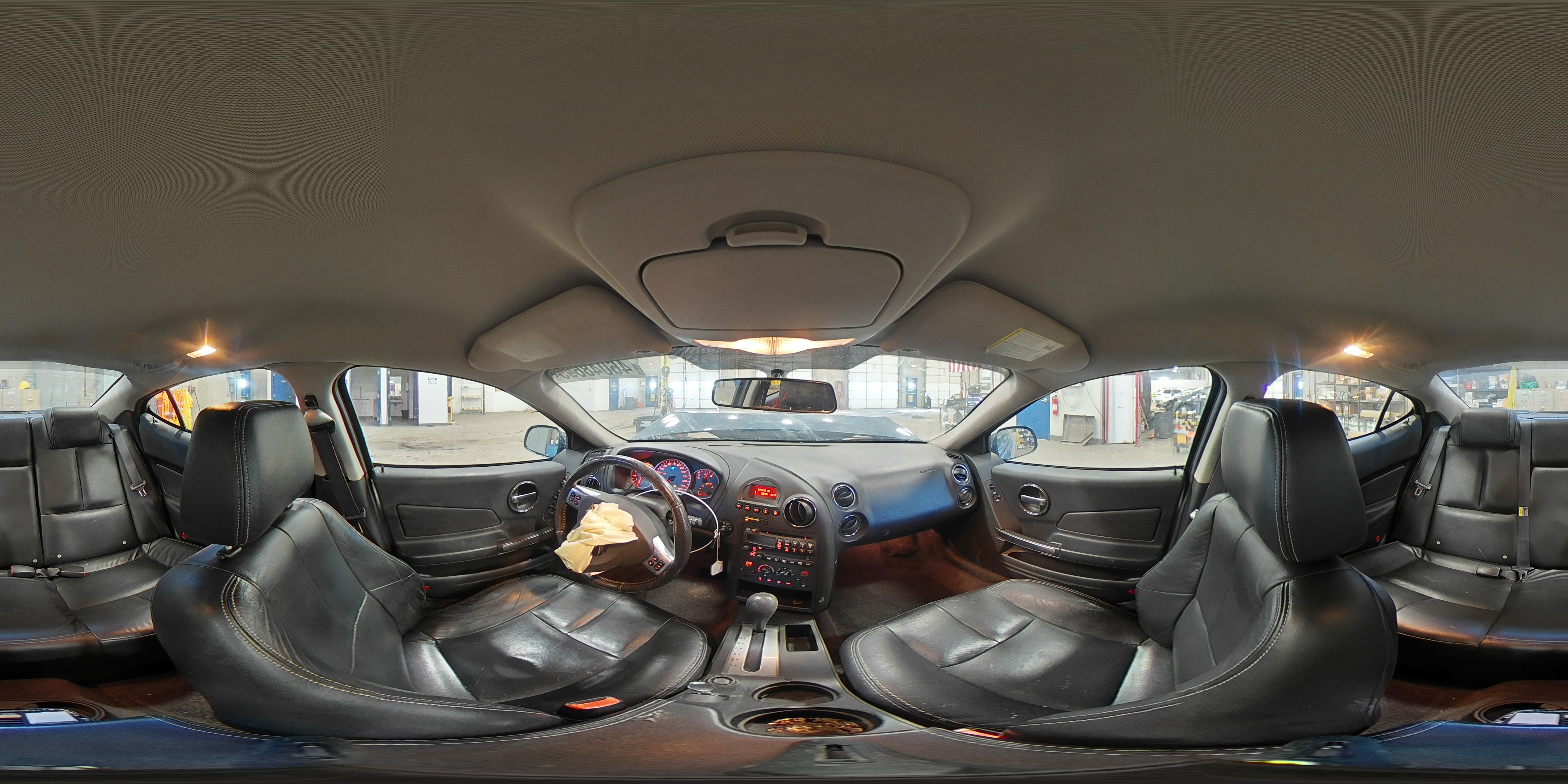 2006 Pontiac Grand Prix - Image 12