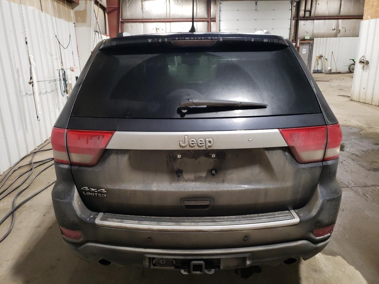 2011 Jeep Grand Cherokee - Image 6