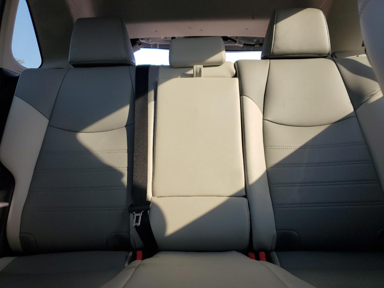 2021 Toyota RAV 4 - Image 10
