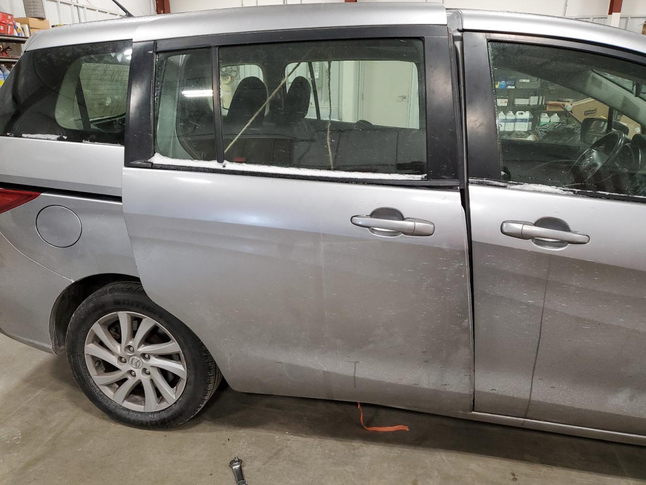 2012 Mazda 5 - Image 11