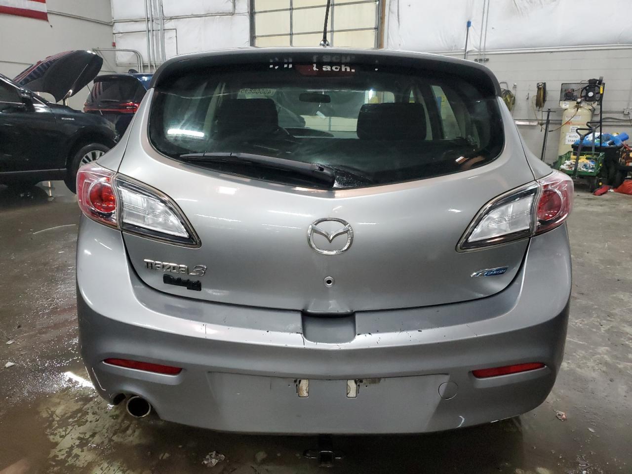 2012 Mazda 3 - Image 6