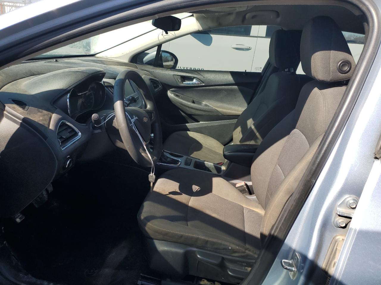 2018 Chevrolet Cruze - Image 7
