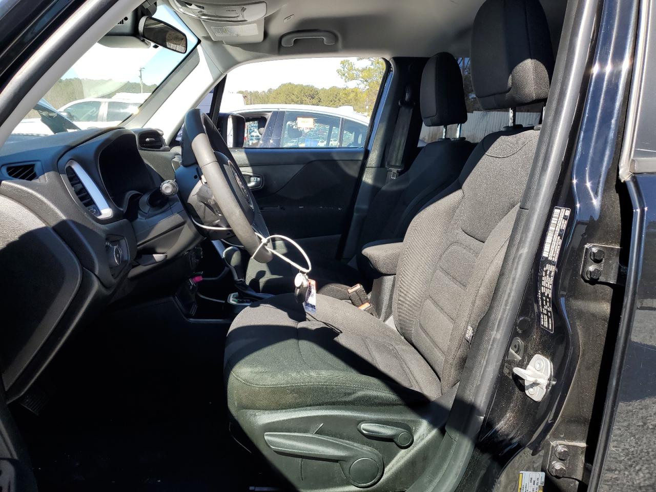 2018 Jeep Renegade - Image 7