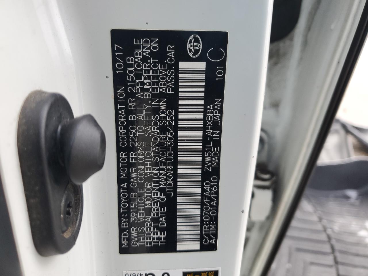 2017 Toyota Prius - Image 14