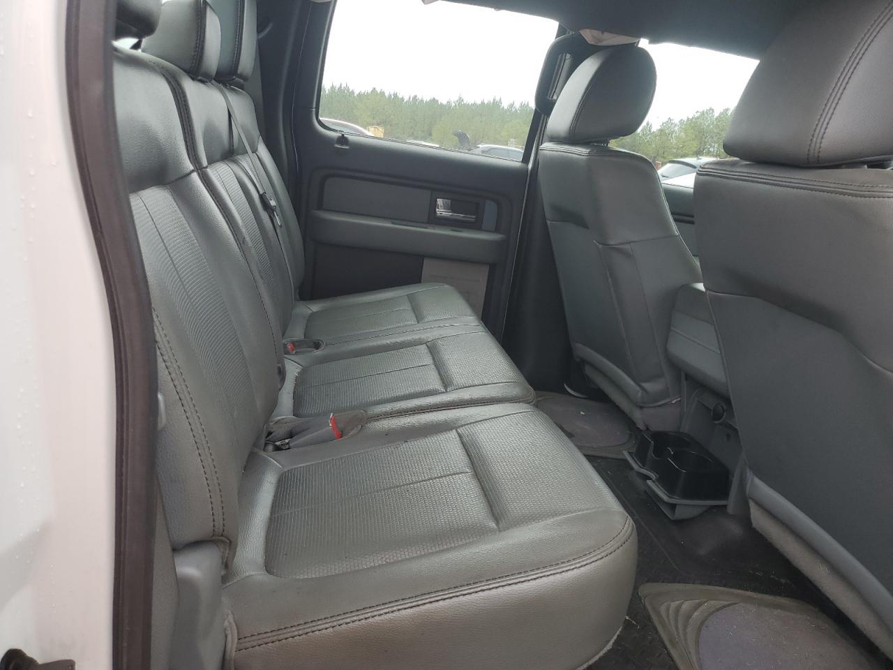 2013 Ford F-150 - Image 10