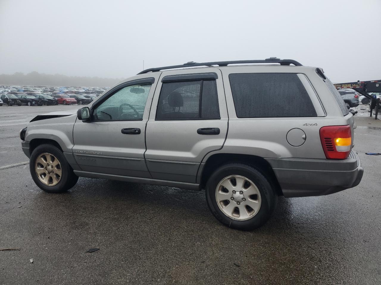 2001 Jeep Grand Cherokee - Image 2