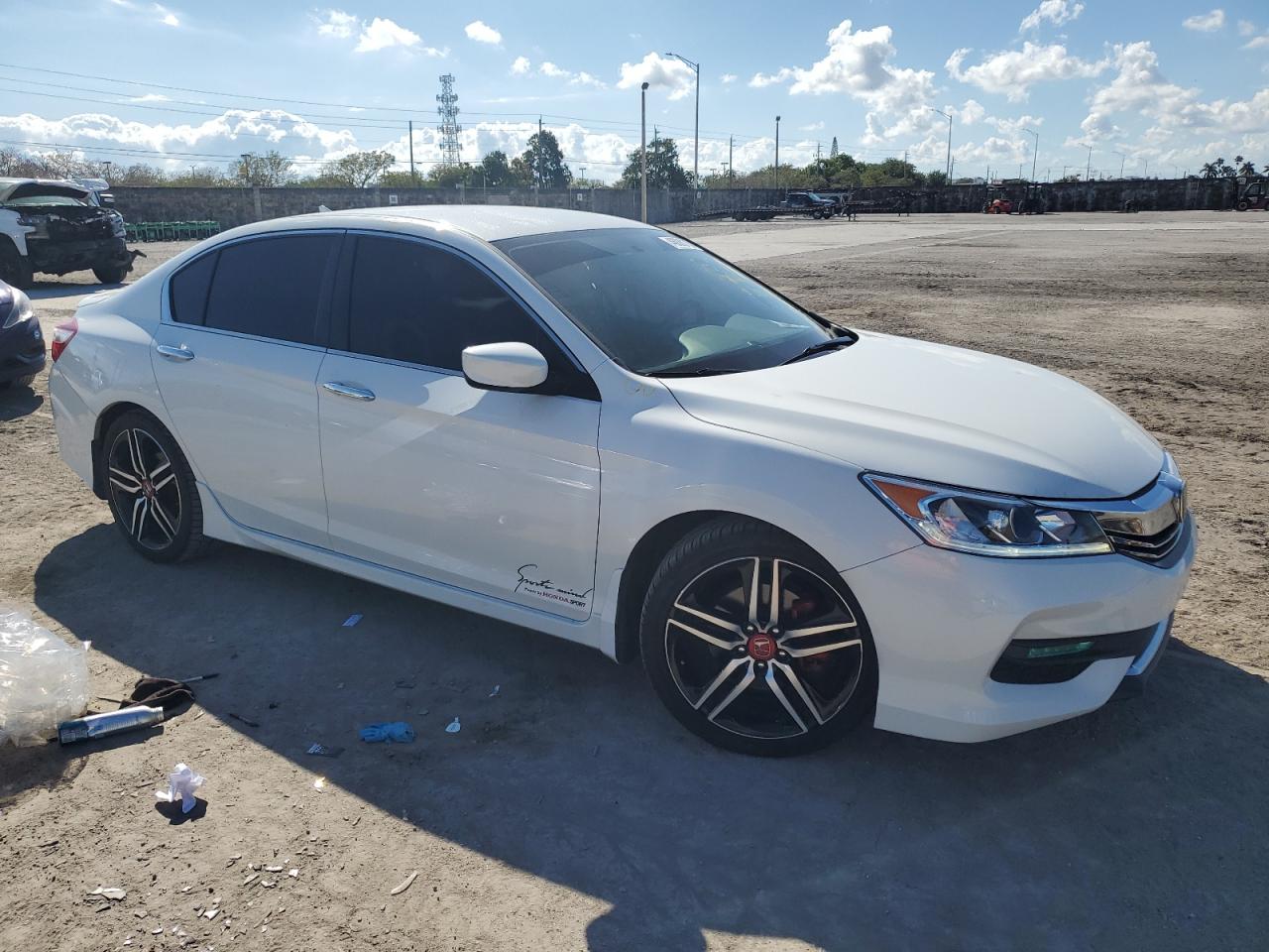 2017 Honda Accord - Image 4