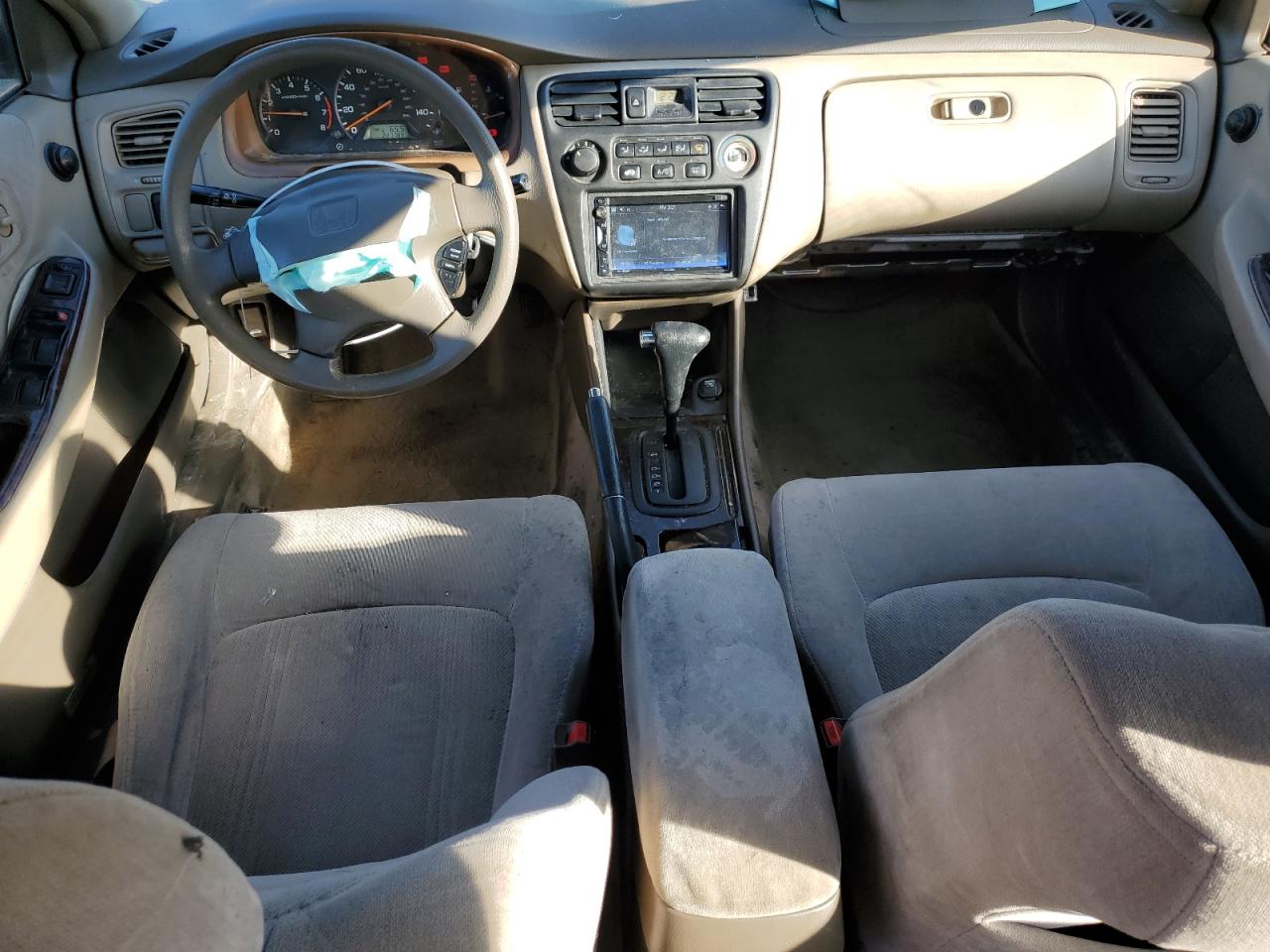 2000 Honda Accord - Image 8
