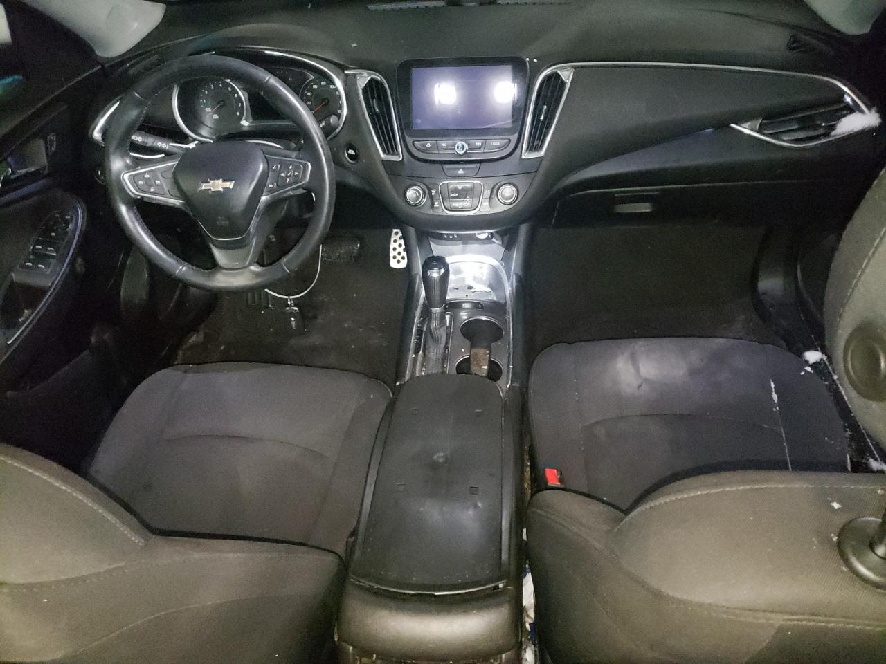 2017 Chevrolet Malibu - Image 8