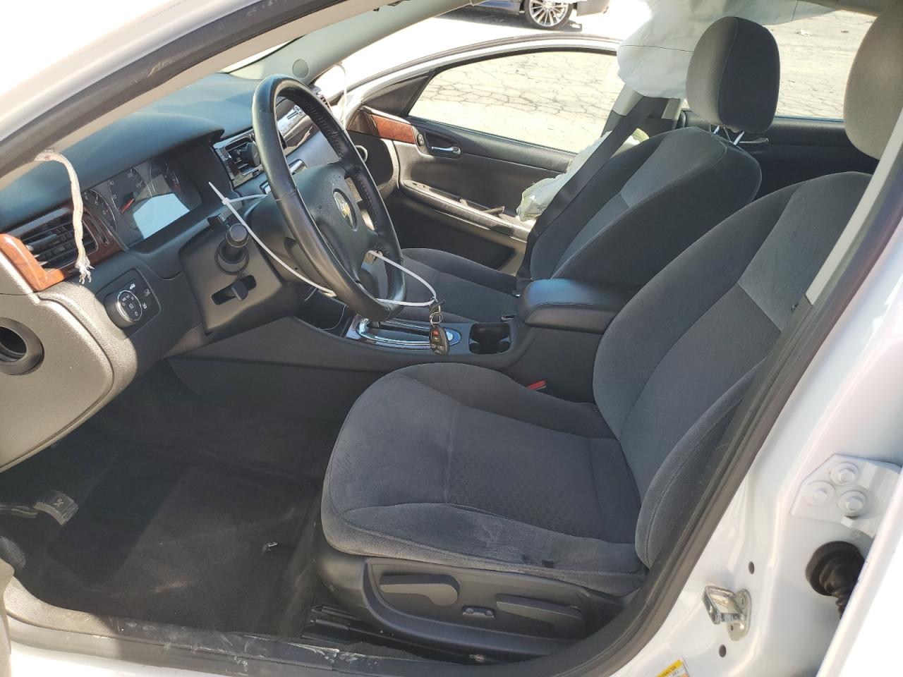 2011 Chevrolet Impala - Image 7
