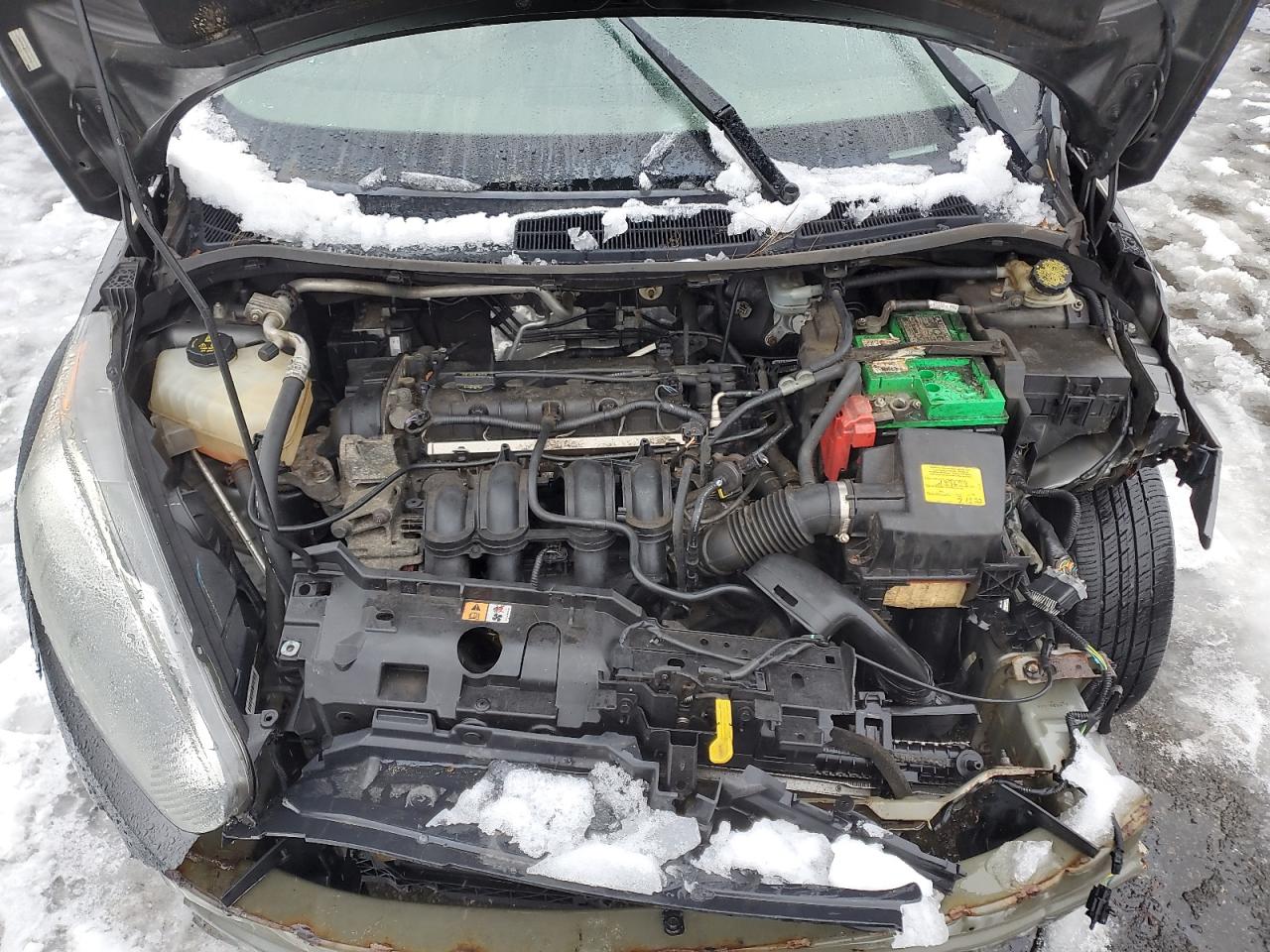2015 Ford Fiesta - Image 11
