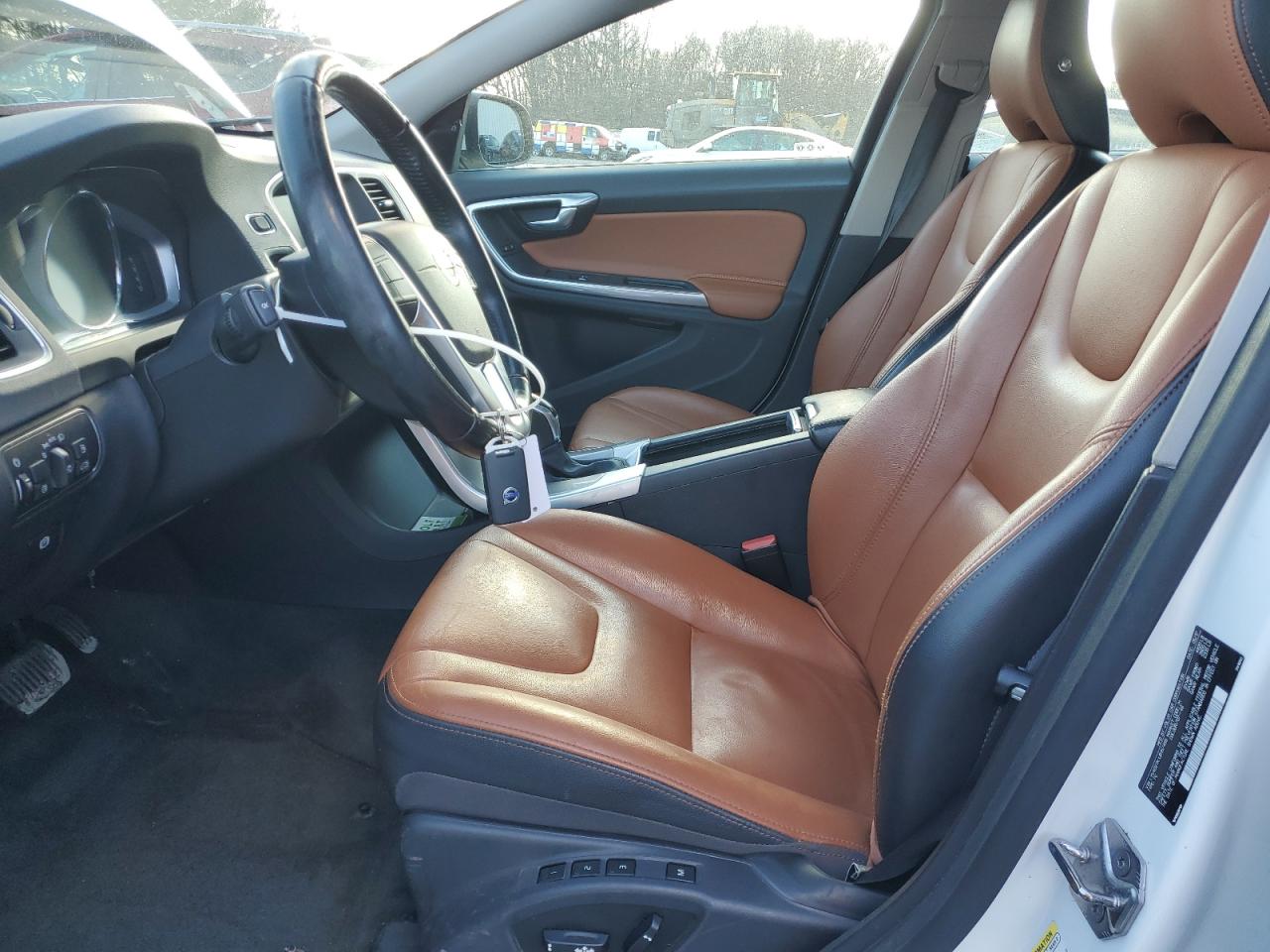 2018 Volvo S60 - Image 7