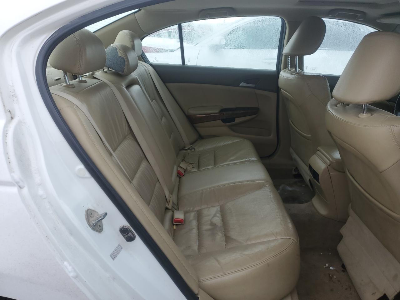 2010 Honda Accord - Image 10